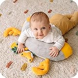 weiches und angenehmes Kissen Kydde, gemütliches Plüschkissen, tummy time, Stützkissen fur richtige Entwicklung, Babyspielzeug sensorische Funktionen, skandinavisches Design, gelb