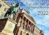 Blick nach oben in Braunschweig (Tischkalender 2022 DIN A5 quer)
