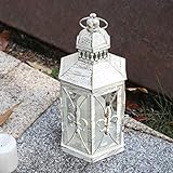 Lewondr Laterne Kerzenhalter, Klein Größe Antik Französisch Stil Metall Windlicht mit Henkel und Transparent Glas, Iris Blume Muster Deko Laternen für Wohnung Garten Weihnachten - Vintage Weiß
