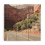 Society6 2021 Holz-Wandbild, Henrike Schenk, Reise, Straße, Trog, Zion National Park, Foto, Farben der Utah-L