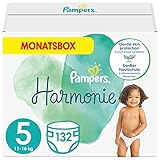 Pampers Baby Windeln Größe 5 (11+ kg) Harmonie, 132 Stück, MONATSBOX, Sanfter Hautschutz Und Pflanzenbasierte I