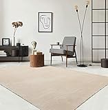 the carpet Relax Moderner Flauschiger Kurzflor Teppich, Anti-Rutsch Unterseite, Waschbar bis 30 Grad, Super Soft, Felloptik, Beige, 120 x 170