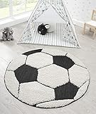 the carpet Lou Weicher Kuscheliger Kinderteppich, Weicher Kuschel-Flor, Pflegeleicht, Farbecht, Outdoor, 3D Optik, Fussball Motiv, Schwarz-Creme, 120 cm R