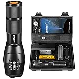 Lumitact LED Taschenlampe, 3000 Lumen Extrem Hell Aufladbar Taktische Taschenlampen, 5 Lichtmodi Zoombar IPX67 Wasserdicht Mini Taschenlampe für Camping Wandern Notfälle(Mit 18650 2600mAh Akku)