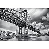 GREAT ART® XXL Poster – Manhattan Bridge New York USA – Wandbild Wandbild Skyline City Städteposter Sightseeing Deko Wanddekoration Schwarz-Weiss Foto Motiv Fotoposter (140 x 100 cm)