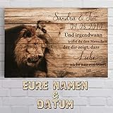 Personalisierbare Leinwand für Paare, Namen und Datum eintragen. Einzigartiges persönliches Geschenk für verliebte in Profiqualität - 365 g/m² echter Künstlerleinwand (Lion in Love, 70 x 50cm)