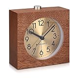 Navaris Analog Holz Wecker mit Snooze - Retro Uhr Viereck mit Ziffernblatt in Gold Alarm Licht - Leise Tischuhr ohne Ticken - Naturholz in Dunkelb