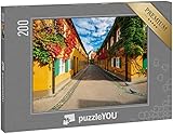 puzzleYOU: Puzzle 200 Teile „Die Fuggerei in der Stadt Augsburg, Deutschland“