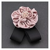 ZELWBANG Brosche Koreanische Mode Stoff Band Bow Brosche Rose Blume Bowknot Hals Krawatten Corsage Broschen Kragen Pin Für Frauen Kleidung Zubehör Brosche (Metal Color : Pink)