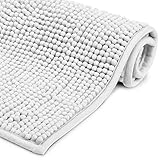 Beautissu Badematte rutschfest 70x120 cm - BeauMare WR Chenille Badezimmerteppich für Fußbodenheizung geeignet - Flauschiger Badvorleger für Dusche, Badewanne und WC in Weiß