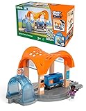 BRIO World 33973 Smart Tech Sound Bahnhof mit Action Tunnel – Zubehör für die BRIO Holzeisenbahn – Interaktives Spielzeug empfohlen ab 3 J