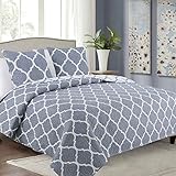 Euromat Tagesdecke + 2 Kissenbezüge (3 TLG Set) Steppdecke Bettüberwurf Tavira (Grau Weiß Marokko- Meridian Gray, 220x240+2 * 40x40)