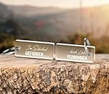 CHRISCK design 2 Schlüsselanhänger Paar mit Gravur Im Schicksal gefunden aus massivem Acrylglas schönes Valentinstagsgeschenk für Paare, Freunde Beste Freundinnen Liebe Geschenkidee Valentinstag