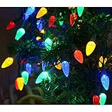 FWEOOFN Farbige LED-Weihnachtsbeleuchtung, batteriebetriebener klarer grüner Draht, Weihnachtsbaumbeleuchtung, 50 LED-C3-Birnen, mehrfarbige Erdbeer-Schnur-Lichter für Innenterrasse, Hausgirlande,