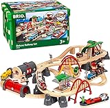 BRIO World 33052 Straßen & Schienen Bahn Set Deluxe – Straßen & Schienen für die BRIO Eisenbahn – Kleinkindspielzeug empfohlen für Kinder ab 3 J