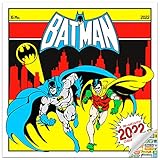 DC Comics Classic Batman und Robin Kalender 2022 – Deluxe 2022 Batman Wandkalender-Set mit über 100 Kalenderaufklebern (DC Superhelden Geschenke, Bürobedarf)
