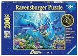 Ravensburger Kinderpuzzle - 13678 Leuchtendes Unterwasserparadies - Unterwasserwelt-Leuchtpuzzle für Kinder ab 8 Jahren, mit 200 Teilen im XXL-Format, Leuchtet im Dunk