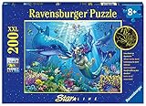 Ravensburger Kinderpuzzle - 13678 Leuchtendes Unterwasserparadies - Unterwasserwelt-Leuchtpuzzle für Kinder ab 8 Jahren, mit 200 Teilen im XXL-Format, Leuchtet im Dunk